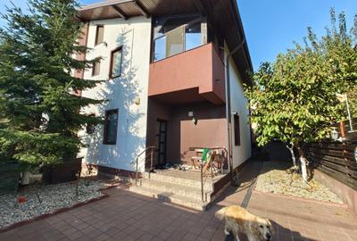 Casă tip duplex – mobilată și utilată – 4 camere, 112 mp utili, 200 mp teren Casă tip duplex – mobilată și utilată – 4 camere, 112 mp utili, 200 mp teren - 4