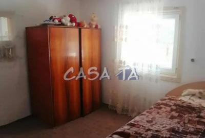 Casă cu 3 camere cu Teren 8567 Mp în Bumbești-Pițic - 11