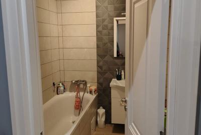 Apartament cu 3 camere decomandat în Central - 2