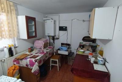 Teren cu casa demolabila in INEL 2 - 5