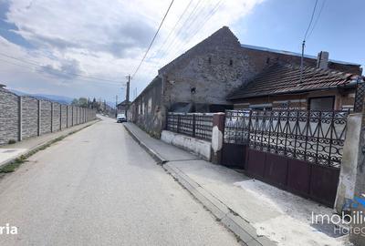 Casă cu 2 camere cu Teren 488 Mp în Central - 8