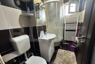 Apartament cu 3 camere, 48 mp, zona Plopilor - 6