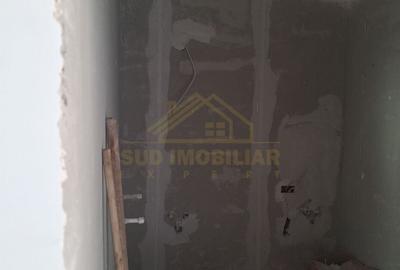 Casă cu 4 camere cu Canalizare în Central - 26