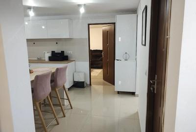 Apartament cu 3 camere decomandat în Central - 2