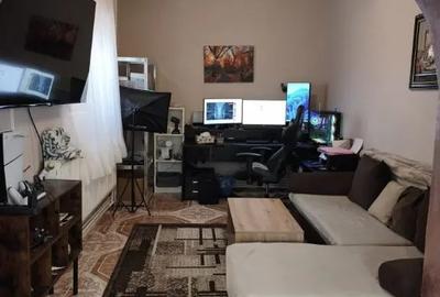 Casă cu 3 camere cu Teren 143 Mp în Central - 10