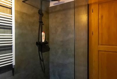 Casă cu 5 camere cu Teren 980 Mp în Central - 7