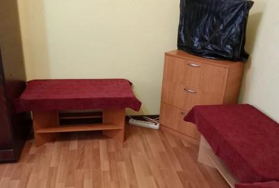 Garsonieră decomandată în Central - 4