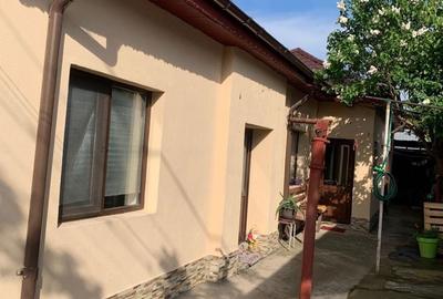 Casă cu 4 camere decomandat în Băceni - 5