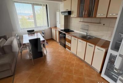 Apartament cu 2 camere decomandat în Central - 3