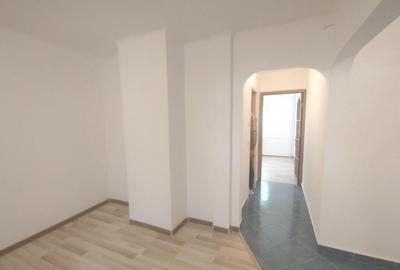 Ocazie! 2 camere decomandat, parter Mihai Bravu, langa - 4