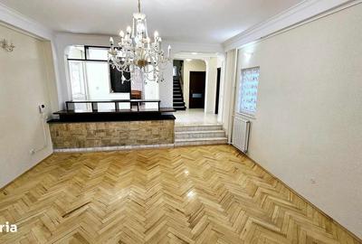 Casă cu 4 camere în Central - 8