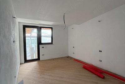 Casă cu Teren 341 Mp în Dristor - 7