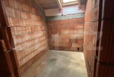 Casă cu 4 camere cu Teren 258 Mp în Moșnița Veche - 8