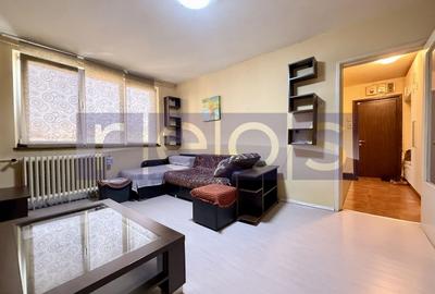 Apartament cu 3 camere semidecomandat, mobilat în Ozana