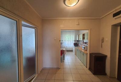 FALEZA NORD-CONSILIERI-APARTAMENT CU 3 CAMERE VEDERE CATRE MARE - 12