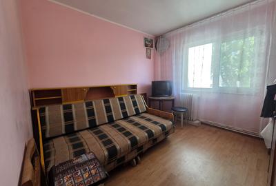 Apartament cu 3 camere semidecomandat în Zimbru - 1