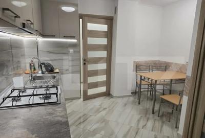 Apartament cu 3 camere decomandat în Micro 17 - 7