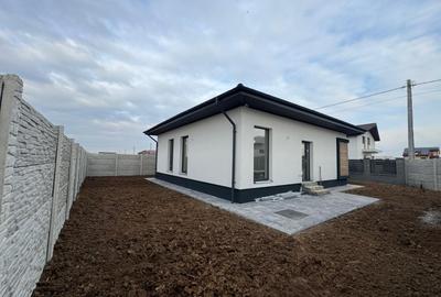 Casa individuala - 4 camere 2 bai - 375 mp teren - 5 minute STV - 3