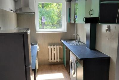 Apartament cu 3 camere semidecomandat în Central - 3