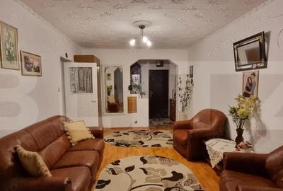 Apartament cu 3 camere semidecomandat în Central - 2
