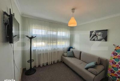 Apartament cu 3 camere semidecomandat în Calea București