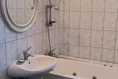 Apartament cu 3 camere decomandat în Decebal - 1