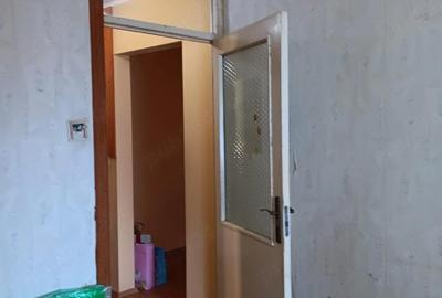 Apartament cu 2 camere decomandat în Ostroveni - 3