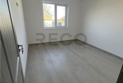 Casă cu 4 camere cu Teren 719 Mp în Nojorid - 14