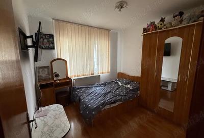 Apartament cu 3 camere decomandat în Central - 1
