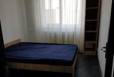 Apartament cu 3 camere decomandat, mobilat în Tineretului