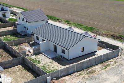 Casă cu 1 camere cu Teren 320 Mp în Bucovăț - 2
