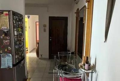 Apartament 3 camere decomandate, zona Astra (Calea Bucuresti) - 4