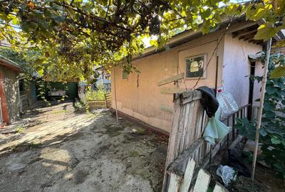 52.500 Euro- 293 m.p. teren si casa batraneasca in mun. Galati - 4