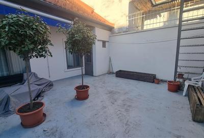 Apartament cu 4 camere circular în Centrul Istoric