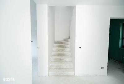 Casă cu 4 camere cu Teren 410 Mp în Florești - 12