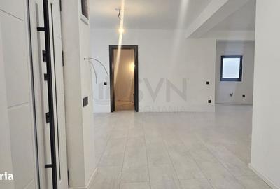 Casă cu 5 camere cu Teren 174 Mp în Văcăresti - 2