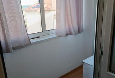 Garsonieră decomandată în Traian - 6