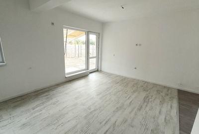 Case noi și ieftine, pe lacul Crevedia. - 6