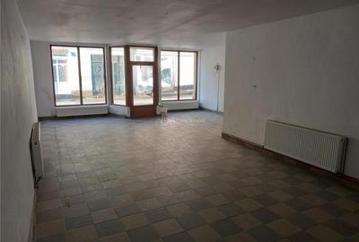 Spațiu comercial, de 80 mp, în Oravița - 2