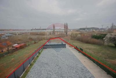 Casă cu 18 camere cu Teren 1859 Mp în Sânmartin - 5