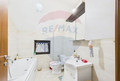 Casa / Vila cu 5 camere de vanzare in zona Central - 10