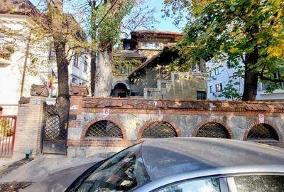 Vila de vânzare – Aviatorilor  ||  Gheorghe Brătianu – Teren generos. - 1