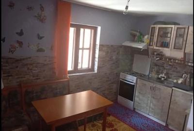 Casă cu 4 camere în 1 Mai - 3