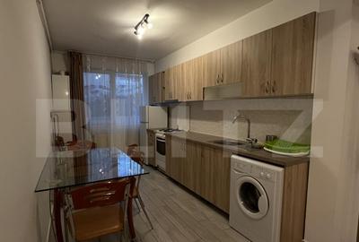 Apartament cu 2 camere semidecomandat, mobilat în Florești