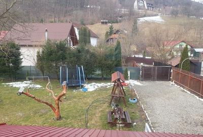 Casă cu 4 camere cu Teren 720 Mp în Predeluț - 1