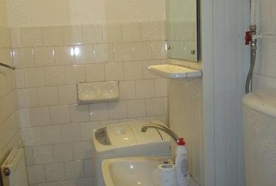Apartament cu 4 camere decomandat în Central - 8