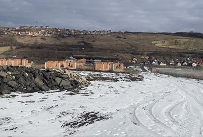 Teren de 678 mp, în Șura Mare - 3