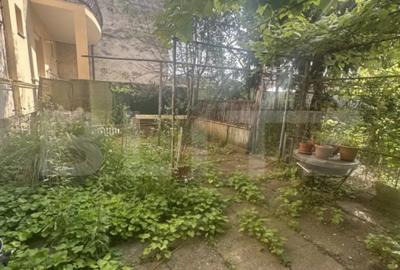 Casă cu 3 camere cu Teren 385 Mp în 14 Mai - 10