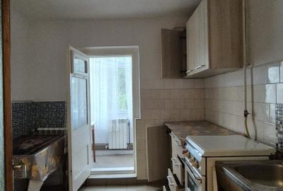 Apartament cu 2 camere decomandat în Tomis III - 3