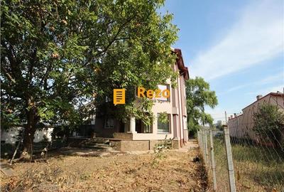 Vila impozanta, cu teren 2500 mp, la pret de apartament! Vila impozanta, cu teren 2500 mp, la pret de apartament! - 7